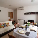 Apartment Suncica *