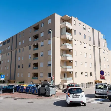 Suncica Апартаменти *